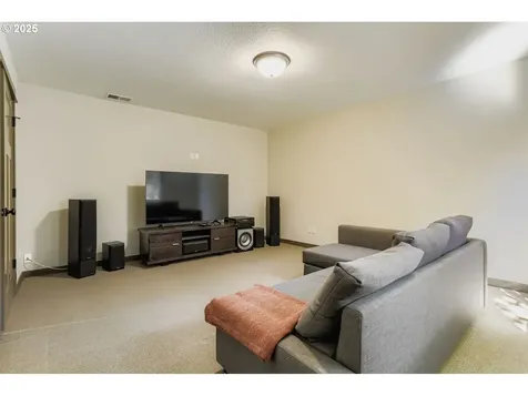 3526 NE Cleveland Avenue Portland OR 97212