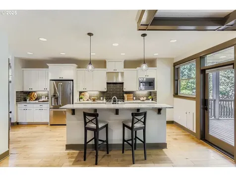 3526 NE Cleveland Avenue Portland OR 97212