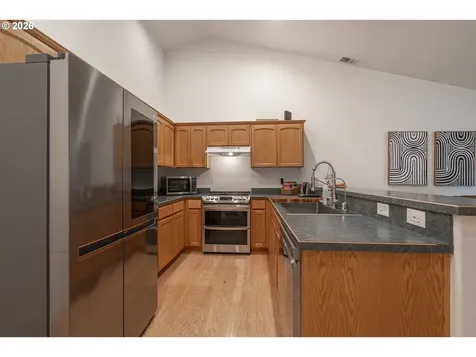 2443 SW Taylor Drive Mcminnville OR 97128