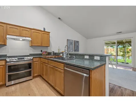 2443 SW Taylor Drive Mcminnville OR 97128