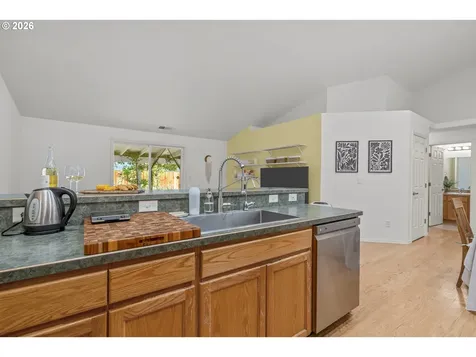 2443 SW Taylor Drive Mcminnville OR 97128