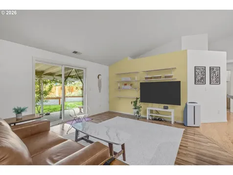 2443 SW Taylor Drive Mcminnville OR 97128