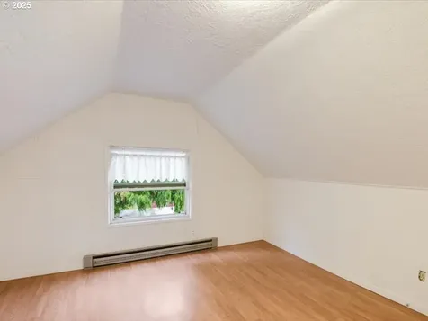 6820 SE 78th Avenue Portland OR 97206