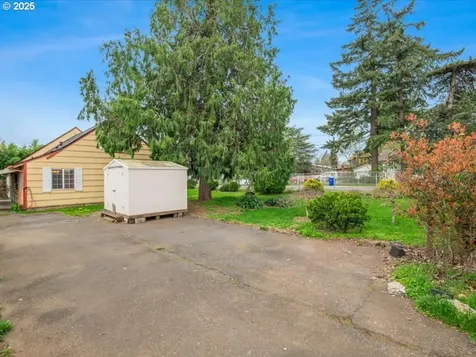6820 SE 78th Avenue Portland OR 97206