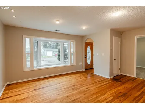 8612 NE Clackamas Street Portland OR 97220