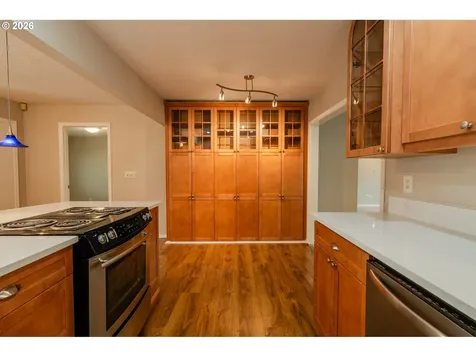 8612 NE Clackamas Street Portland OR 97220