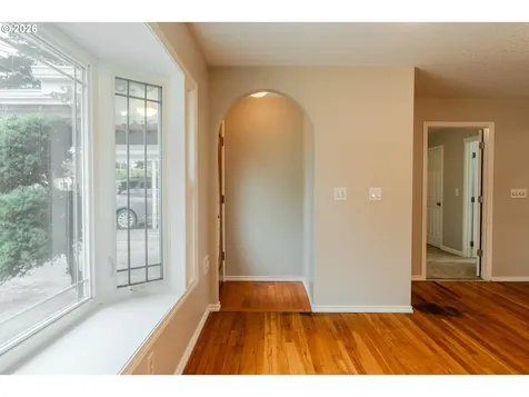 8612 NE Clackamas Street Portland OR 97220