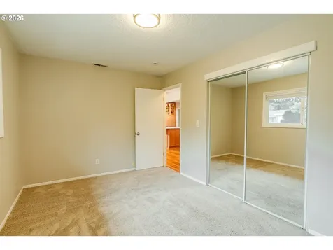 8612 NE Clackamas Street Portland OR 97220