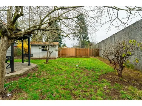 8612 NE Clackamas Street Portland OR 97220