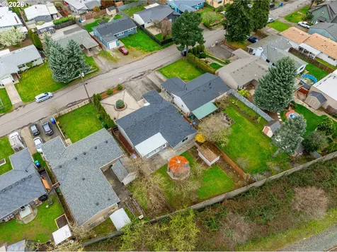 8612 NE Clackamas Street Portland OR 97220