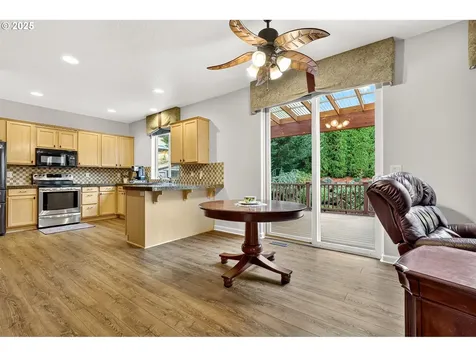 1706 NW 8th Avenue Hillsboro OR 97124