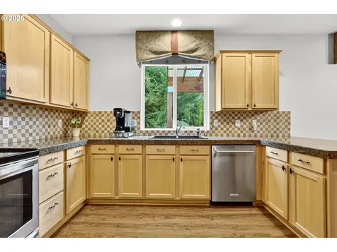1706 NW 8th Avenue Hillsboro OR 97124