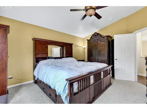 1706 NW 8th Avenue Hillsboro OR 97124