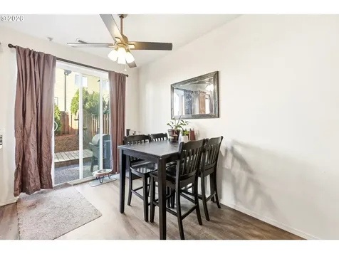 5827 SE 16th Loop Gresham OR 97080