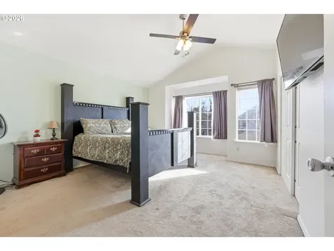 5827 SE 16th Loop Gresham OR 97080