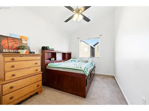 5827 SE 16th Loop Gresham OR 97080