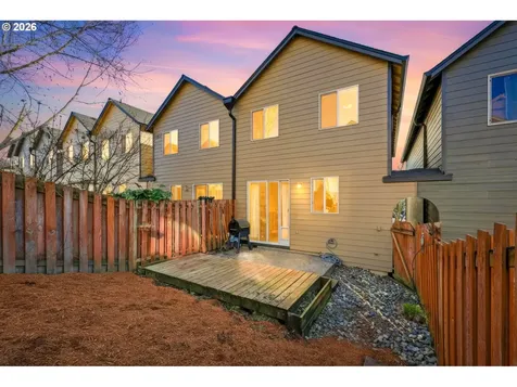5827 SE 16th Loop Gresham OR 97080