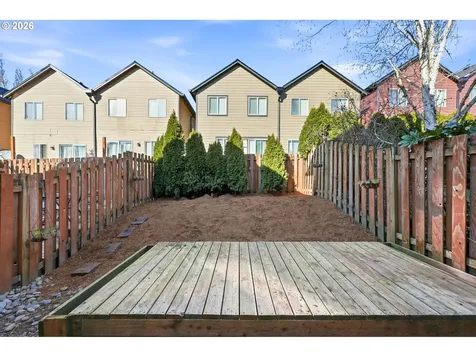 5827 SE 16th Loop Gresham OR 97080