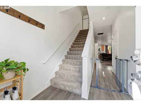 5827 SE 16th Loop Gresham OR 97080