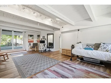 17717 NE Pacific Street Portland OR 97230