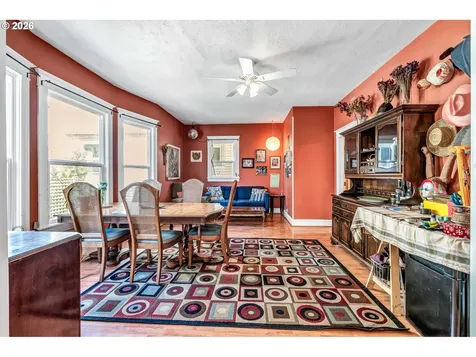 1815 SE Alder Street Portland OR 97214