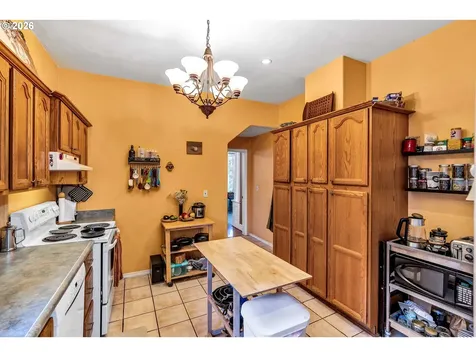 1815 SE Alder Street Portland OR 97214
