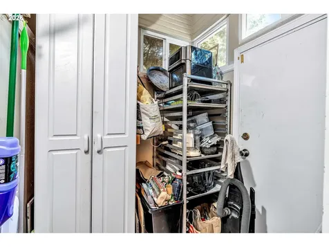 1815 SE Alder Street Portland OR 97214