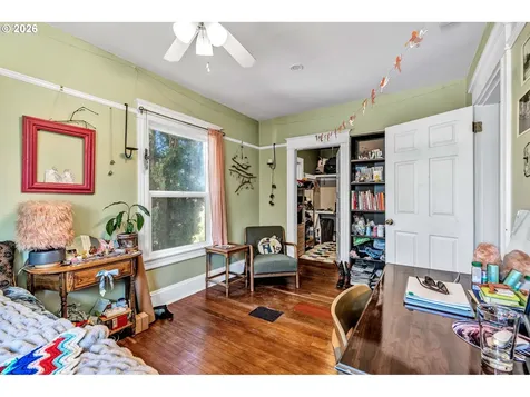 1815 SE Alder Street Portland OR 97214