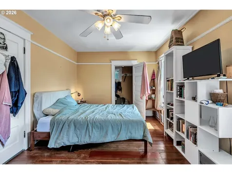 1815 SE Alder Street Portland OR 97214