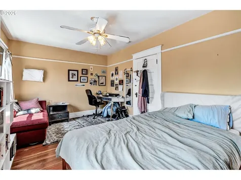 1815 SE Alder Street Portland OR 97214