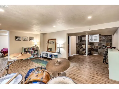 1815 SE Alder Street Portland OR 97214