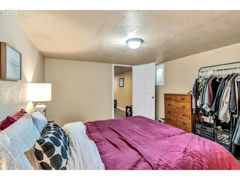 1815 SE Alder Street Portland OR 97214