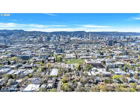 1815 SE Alder Street Portland OR 97214