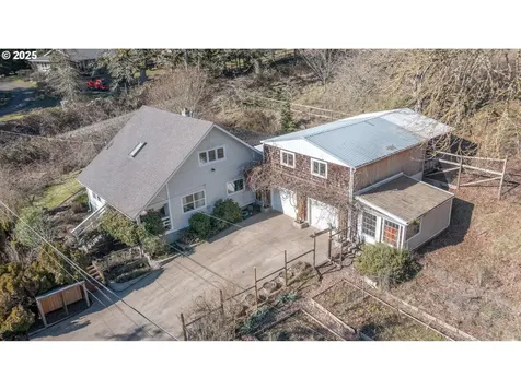 725 Amelia Avenue Brownsville OR 97327