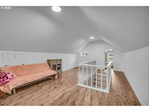 5900 Highway 211 Hubbard OR 97032