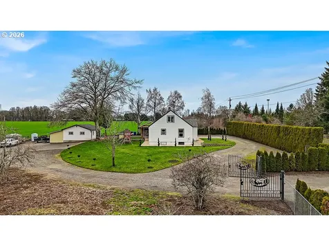 5900 Highway 211 Hubbard OR 97032