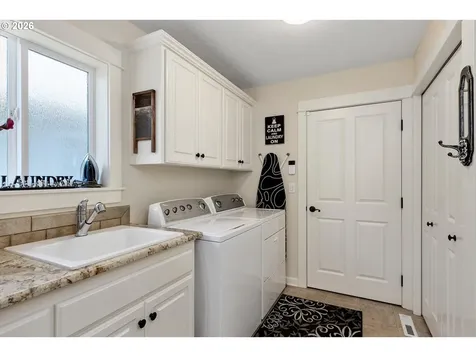 725 SE Saint Andrews Lane Dallas OR 97338