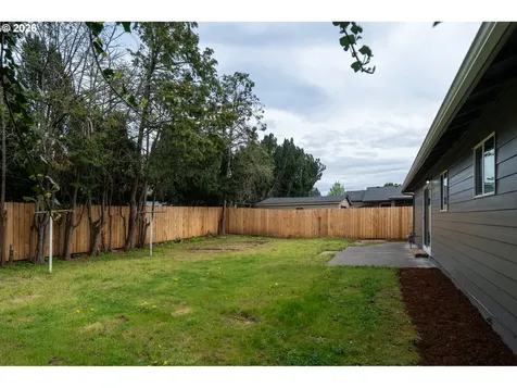17925 SE Pine Street Portland OR 97233
