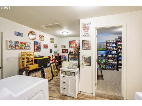 8715 NE Clackamas Street Portland OR 97220