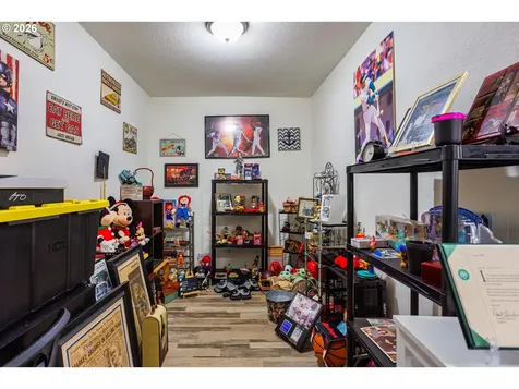 8715 NE Clackamas Street Portland OR 97220