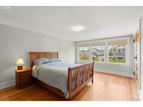 2728 SE Tibbetts Street Portland OR 97202