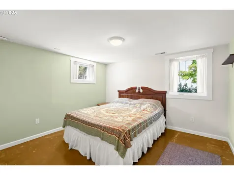 2728 SE Tibbetts Street Portland OR 97202