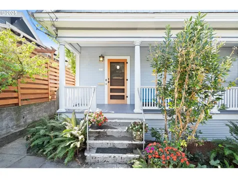 2728 SE Tibbetts Street Portland OR 97202