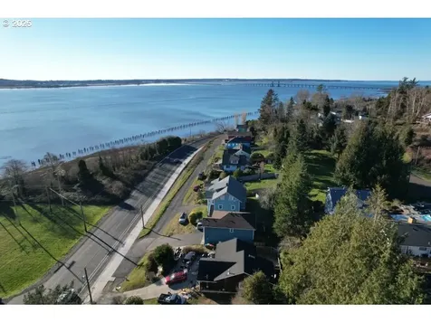 1217 W Marine Drive Astoria OR 97103