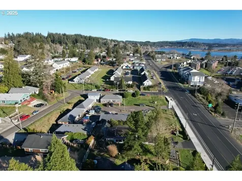 1217 W Marine Drive Astoria OR 97103