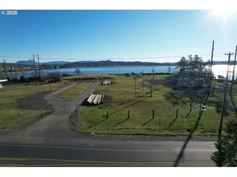 1217 W Marine Drive Astoria OR 97103