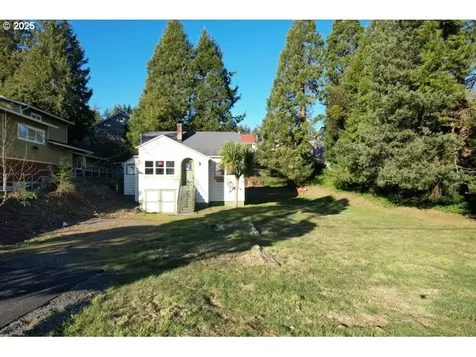 1217 W Marine Drive Astoria OR 97103