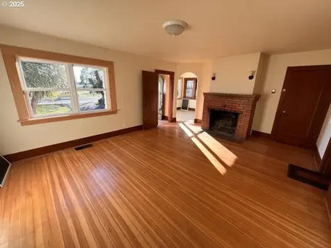 1217 W Marine Drive Astoria OR 97103