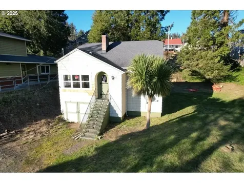 1217 W Marine Drive Astoria OR 97103
