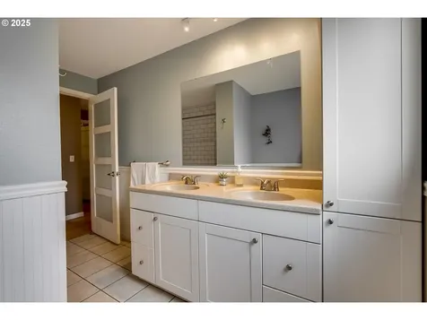 10935 SW Pathfinder Way Portland OR 97223